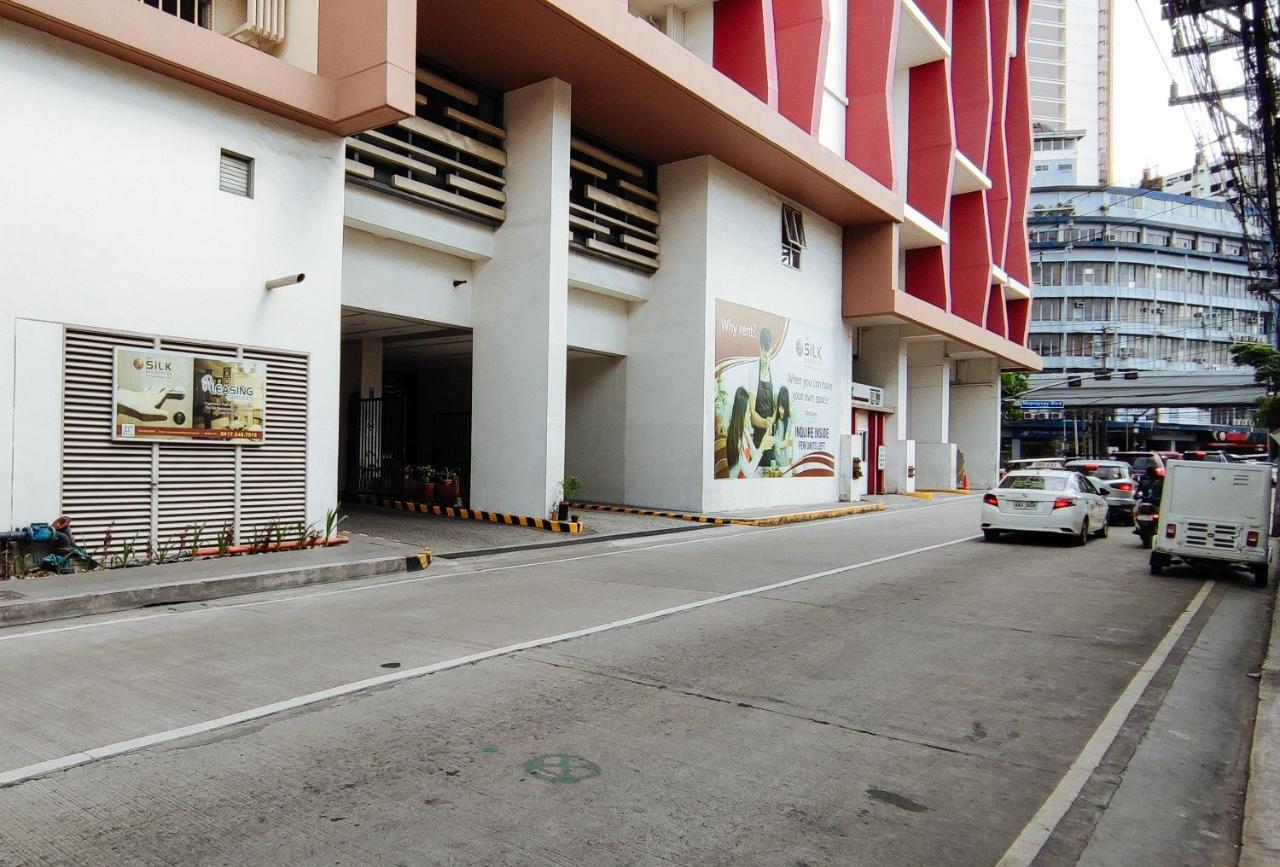 Reddoorz Plus @ Silk Residences Sta. Mesa Monthly Stay Manille Extérieur photo