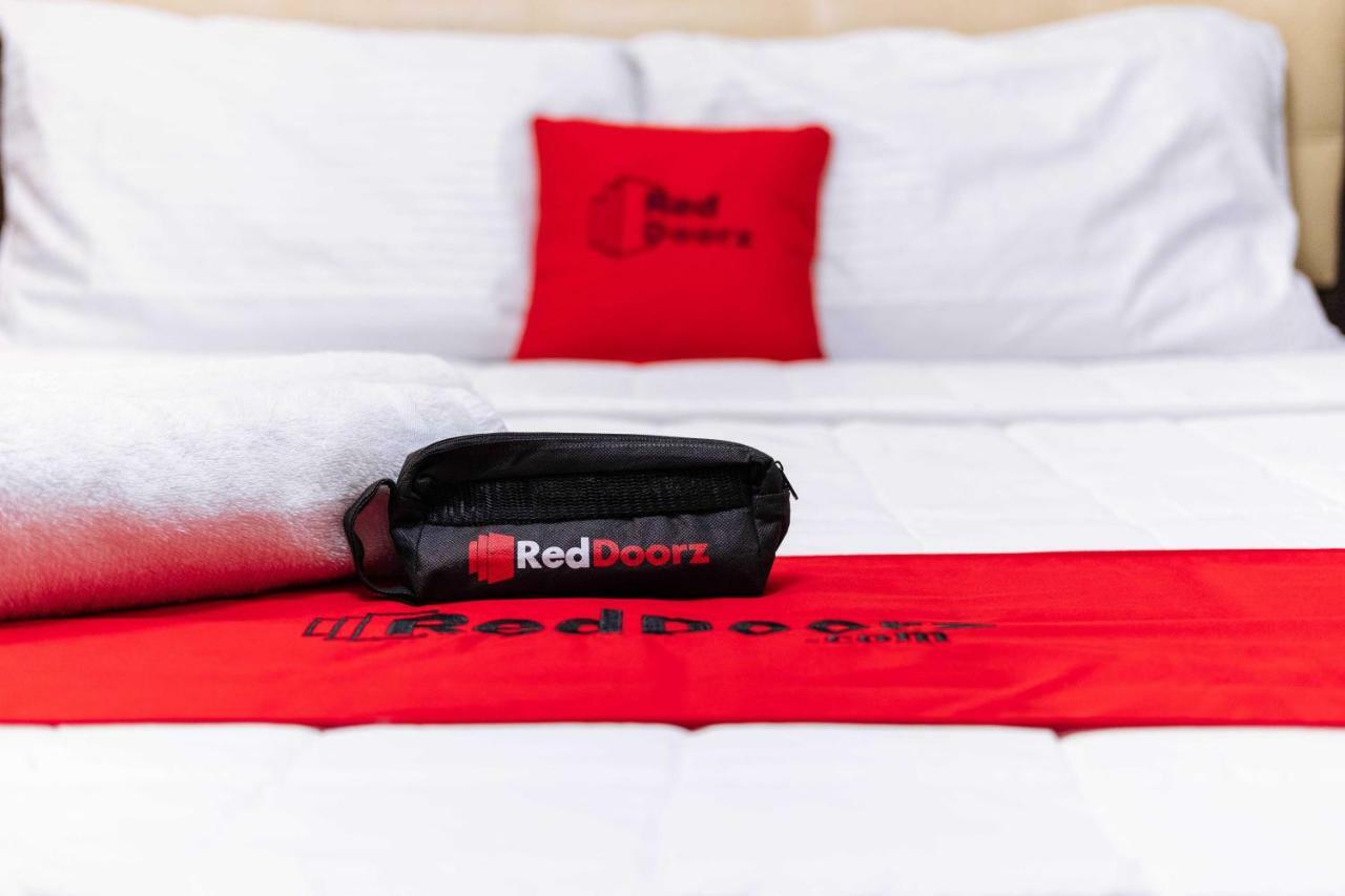 Reddoorz Plus @ Silk Residences Sta. Mesa Monthly Stay Manille Extérieur photo
